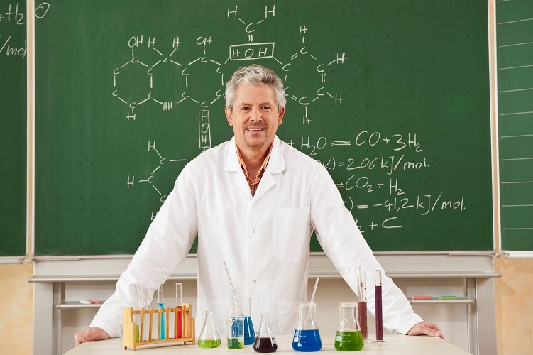 Why Does a Student Need the Best Chemistry Teacher Online Macon?