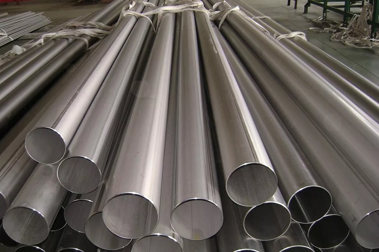 Stainless steel seamless pipes are for industry operations